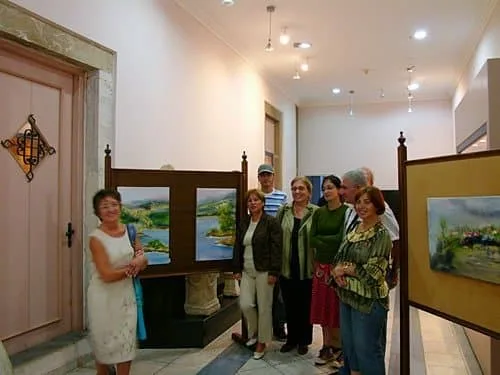 Amasra sevdalısı Güzin Arısoy müzede resim sergisi açtı.